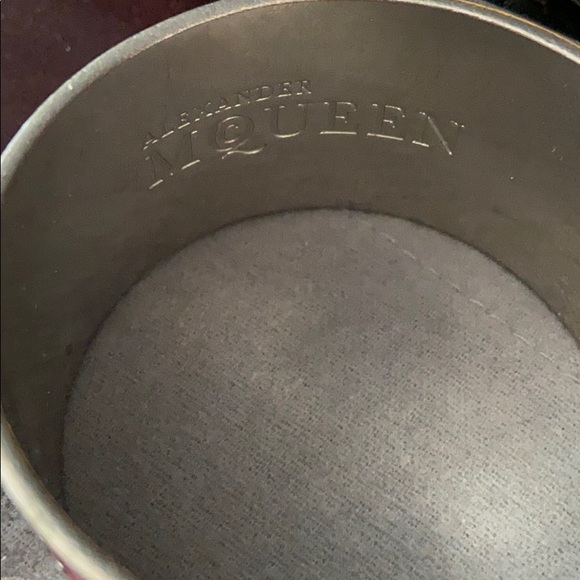 Alexander McQueen metal/enamel cuff - Picture 7 of 13